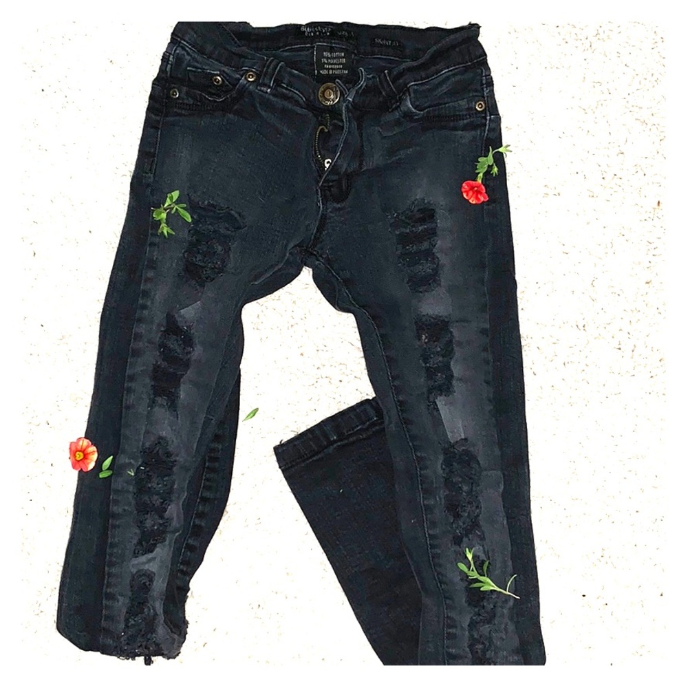 Black Distressed Jeans